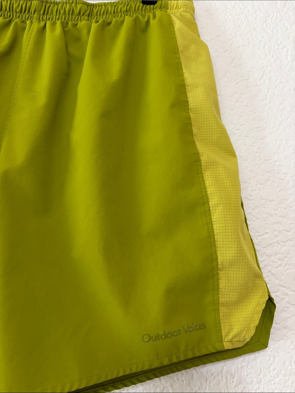 Outdoor Voices High Stride Green Shorts - Picture 4 of 12